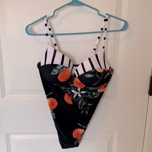 Brand new, never been worn, swim suit with cups